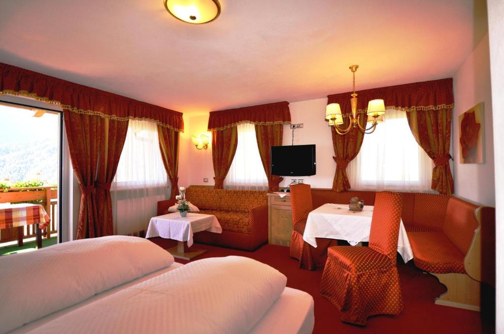 Adults Only Hotel Grafenstein Schenna Oda fotoğraf